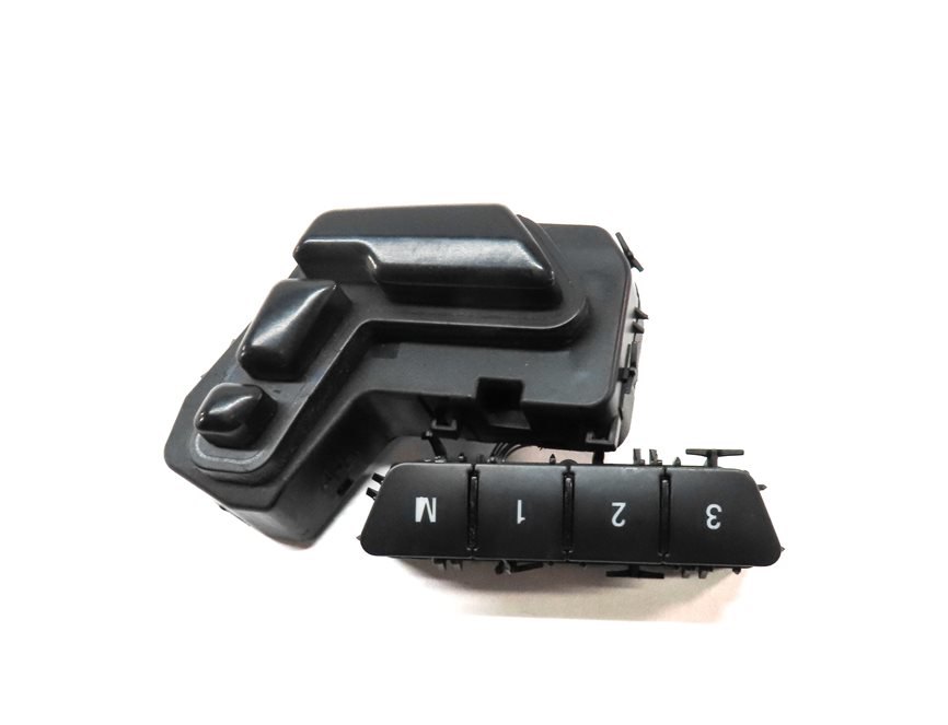 Thumbnail 4: 2012 MERCEDES ML350 (W166) FRONT RIGHT PASSENGER SEAT ADJUST SWITCH (BLACK)