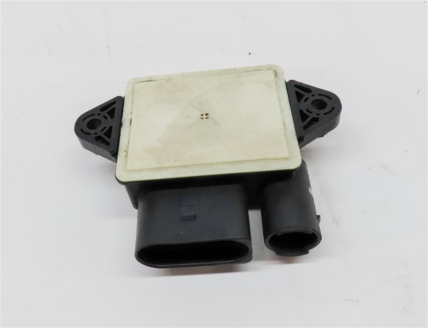 Thumbnail 2: 07-13 MERCEDES E320 E350 GL350 ML350 S350 R320 R350 - DIESEL GLOW PLUG MODULE