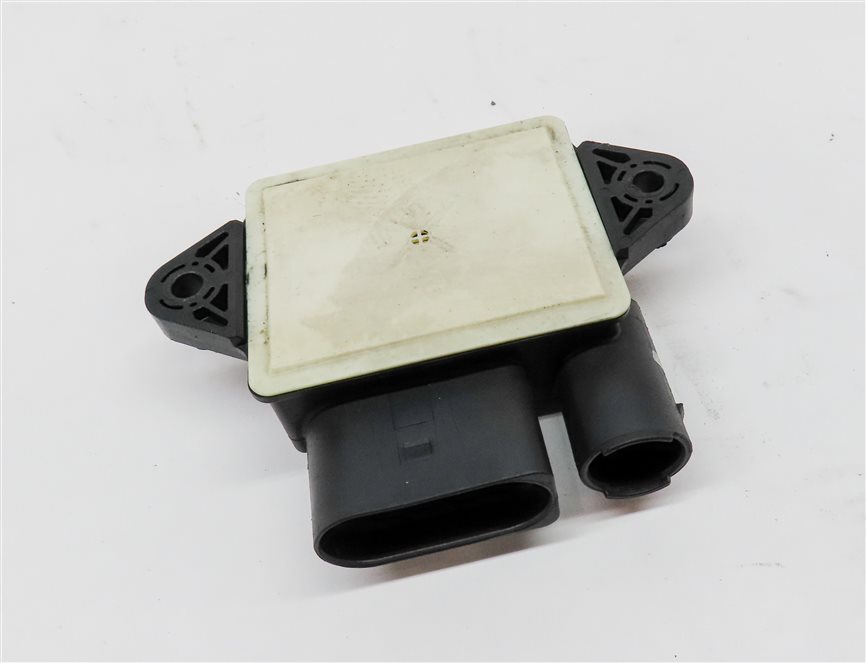 Thumbnail 3: 07-13 MERCEDES E320 E350 GL350 ML350 S350 R320 R350 - DIESEL GLOW PLUG MODULE