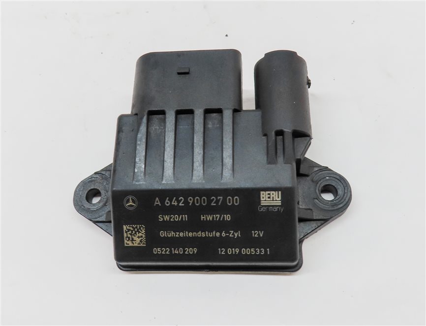 Thumbnail 4: 07-13 MERCEDES E320 E350 GL350 ML350 S350 R320 R350 - DIESEL GLOW PLUG MODULE