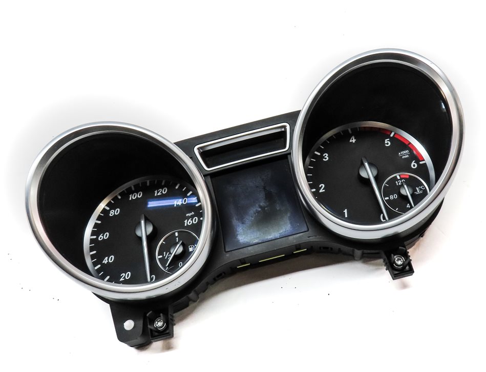 Thumbnail 4: 2012 MERCEDES ML350 (W166) 3.0L DIESEL AWD SPEEDOMETER INSTRUMENT CLUSTER (190k)
