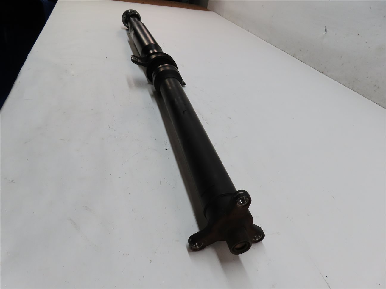 Thumbnail 4: 2012-2013 MERCEDES ML350 (W166) 3.0L DIESEL REAR DRIVESHAFT DRIVELINE SHAFT