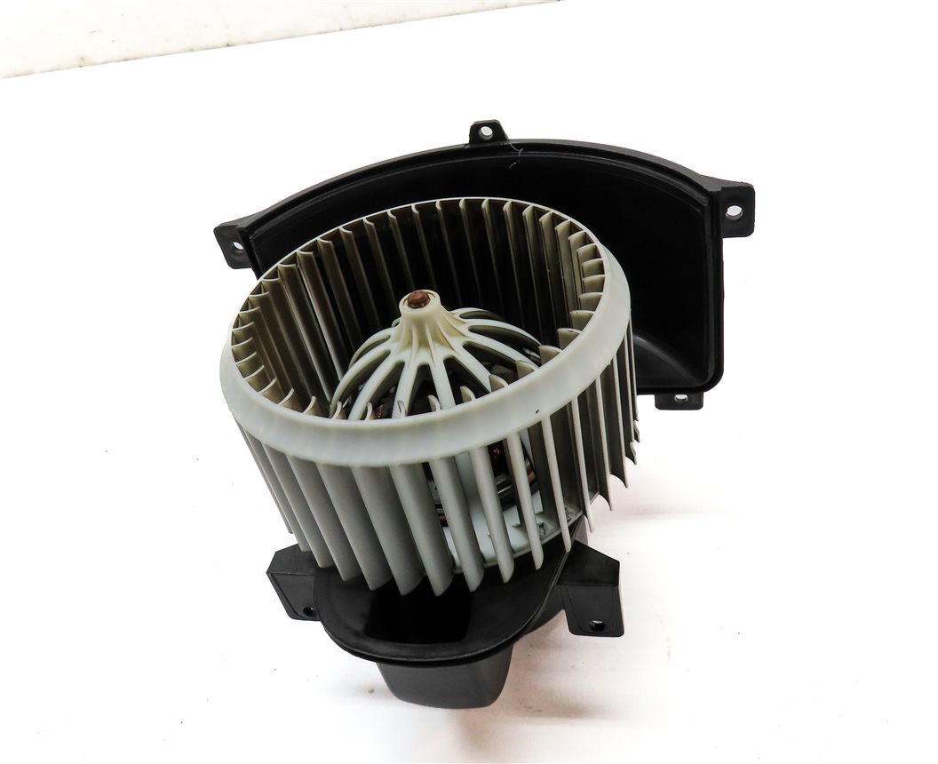 Thumbnail 2: 2011-2015 AUDI Q7 (4L) FRONT HVAC HEATER A/C BLOWER FAN MOTOR