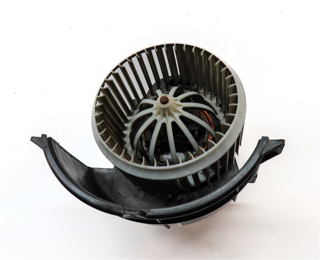 Thumbnail 4: 2011-2015 AUDI Q7 (4L) FRONT HVAC HEATER A/C BLOWER FAN MOTOR