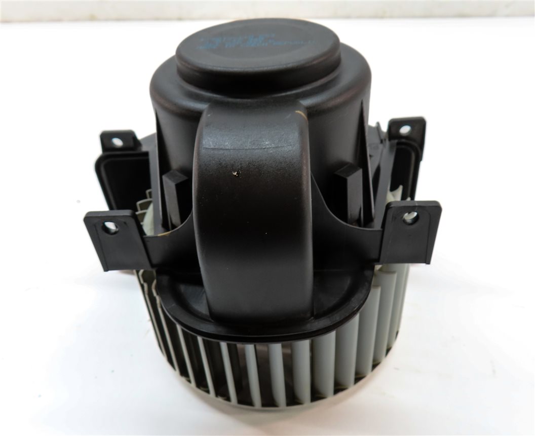 Thumbnail 6: 2011-2015 AUDI Q7 (4L) FRONT HVAC HEATER A/C BLOWER FAN MOTOR