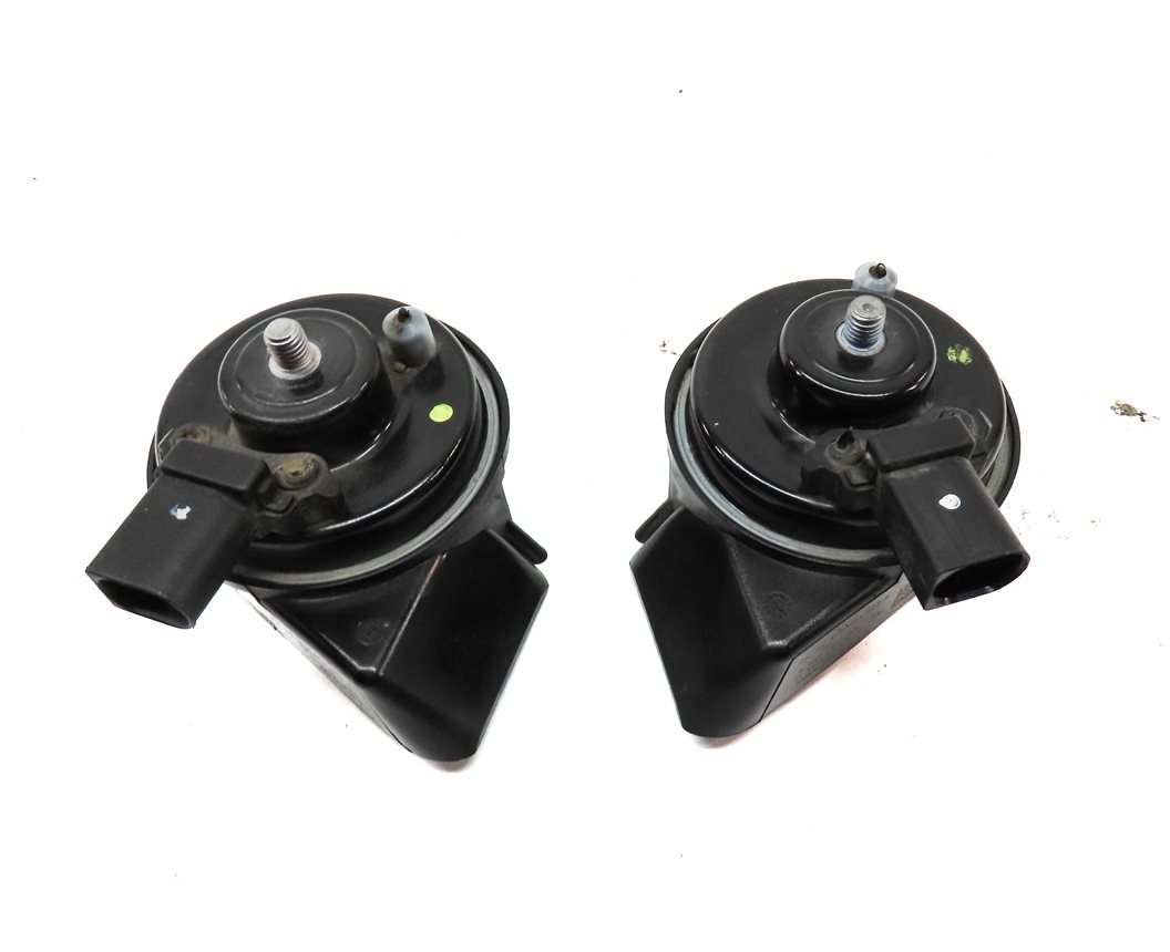 Thumbnail 4: 2007-2015 AUDI Q7 R8 (4L 4S) HIGH & LOW TONE NOTE SIGNAL SAFETY HORN SET-2
