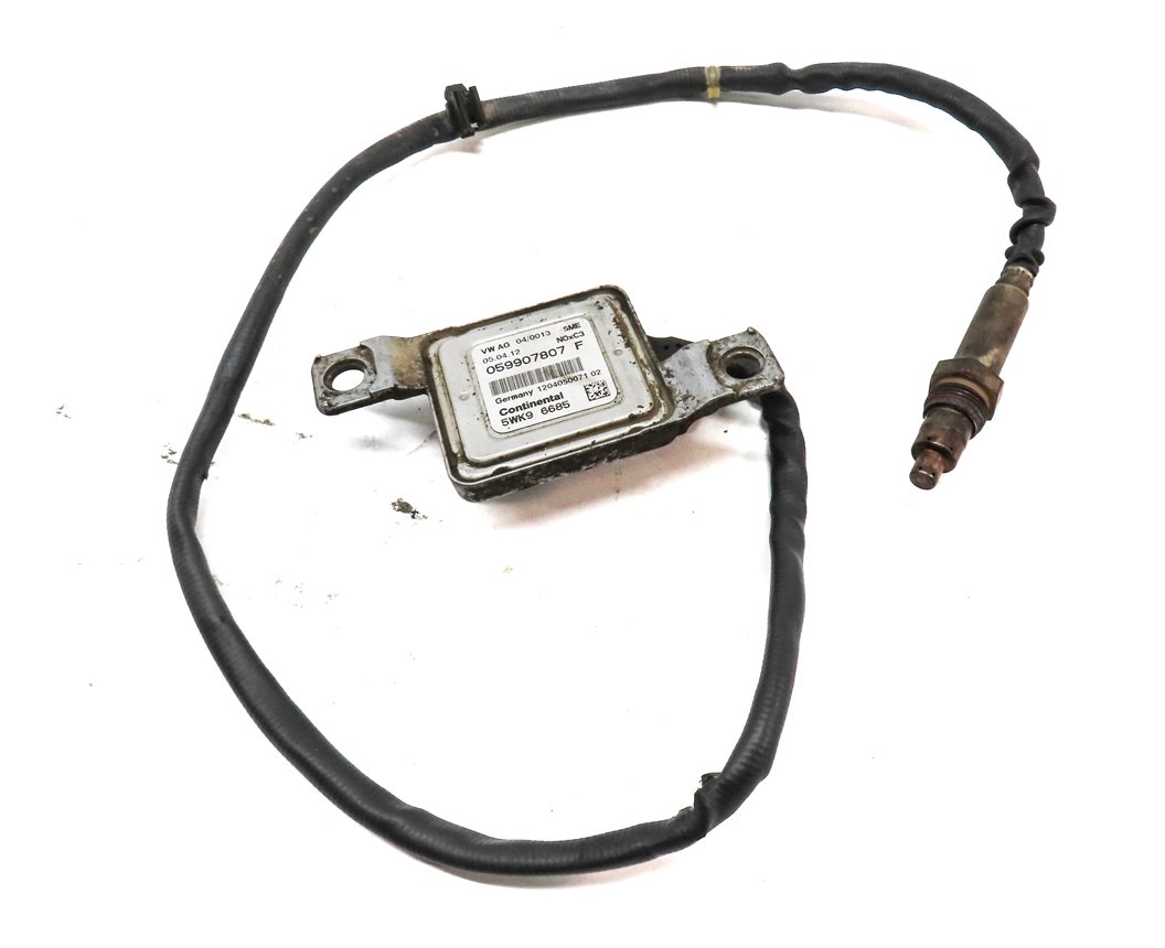 Thumbnail 4: 2012 AUDI Q7 (4L) 3.0L DIESEL (CATA) ENGINE NITROUS OXIDE NOX SENSOR