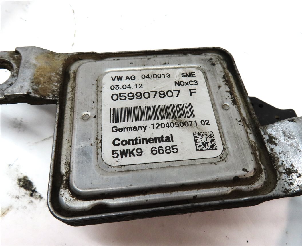 Thumbnail 5: 2012 AUDI Q7 (4L) 3.0L DIESEL (CATA) ENGINE NITROUS OXIDE NOX SENSOR