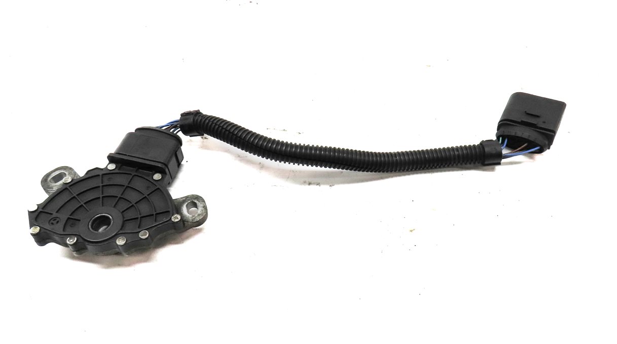 Thumbnail 4: 2012 AUDI Q7 (4L) 3.0L DIESEL AUTO TRANSMISSION NEUTRAL SAFETY SWITCH & HARNESS