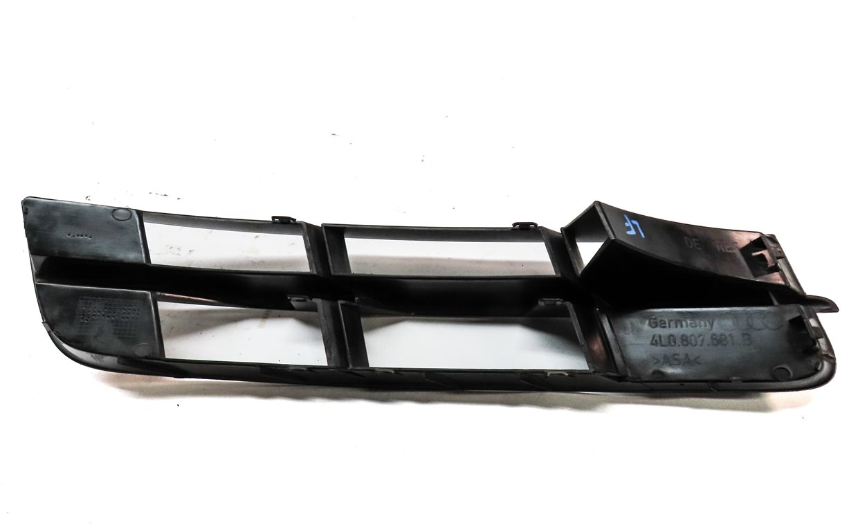 Thumbnail 5: 2012 AUDI Q7 (4L) FRONT LEFT DRIVER SIDE LOWER BUMPER AIR VENT GRILLE TRIM