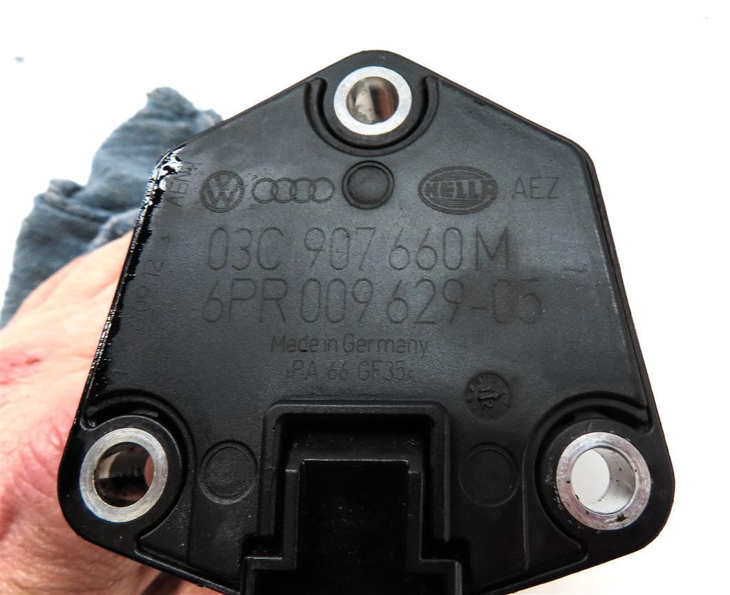 Thumbnail 5: 2012 AUDI Q7 (4L) 3.0L DIESEL (CATA) ENGINE OIL LEVEL SENSOR