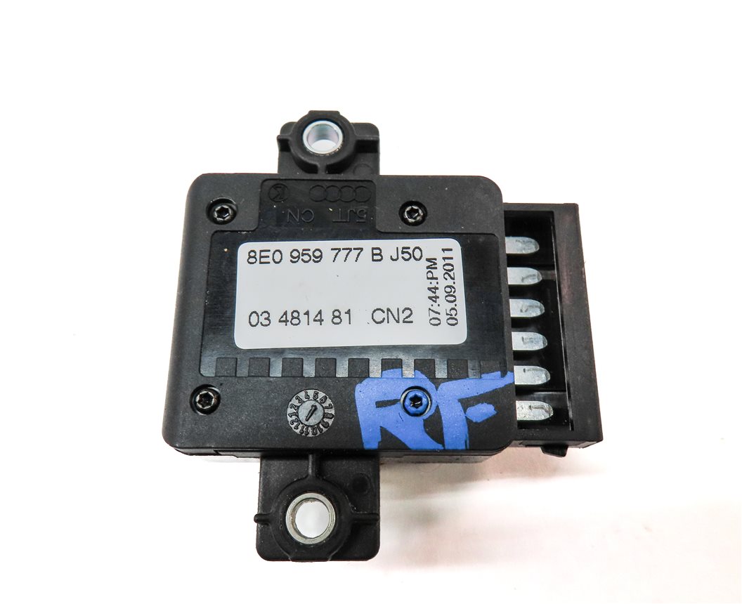 Thumbnail 5: 2012 AUDI Q7 (4L) FRONT RIGHT PASSENGER SEAT ADJUST SWITCH (BEIGE)