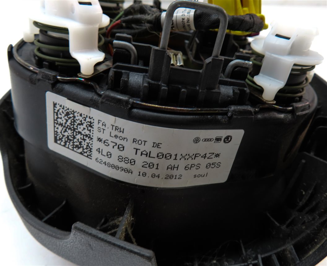 Thumbnail 6: 2011-2015 AUDI Q7 (4L) LEFT DRIVER STEERING WHEEL SRS AIRBAG AIR BAG (BLACK)