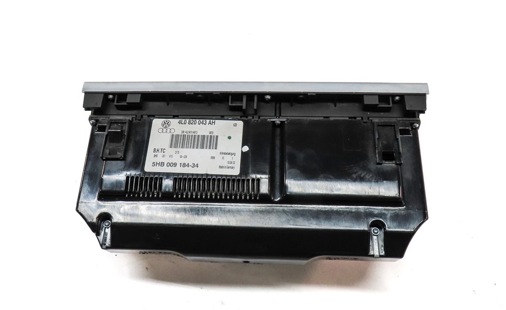 Thumbnail 6: 2012 AUDI Q7 (4L) FRONT HEATER A/C TEMPERATURE CLIMATE CONTROL (HEATED SEATS)