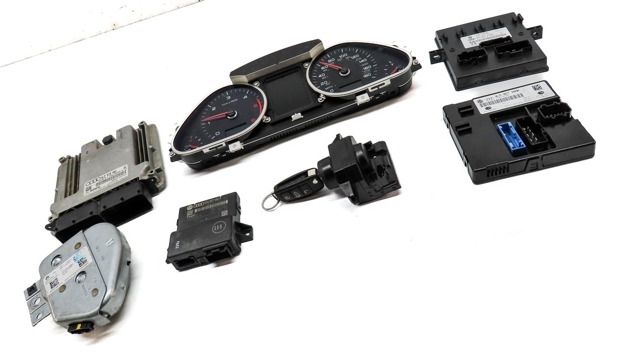 Thumbnail 4: 2012 AUDI Q7 (4L) 3.0L CATA TDI DIESEL ENGINE ECM BCM IMMOBILIZER MODULE KEY SET
