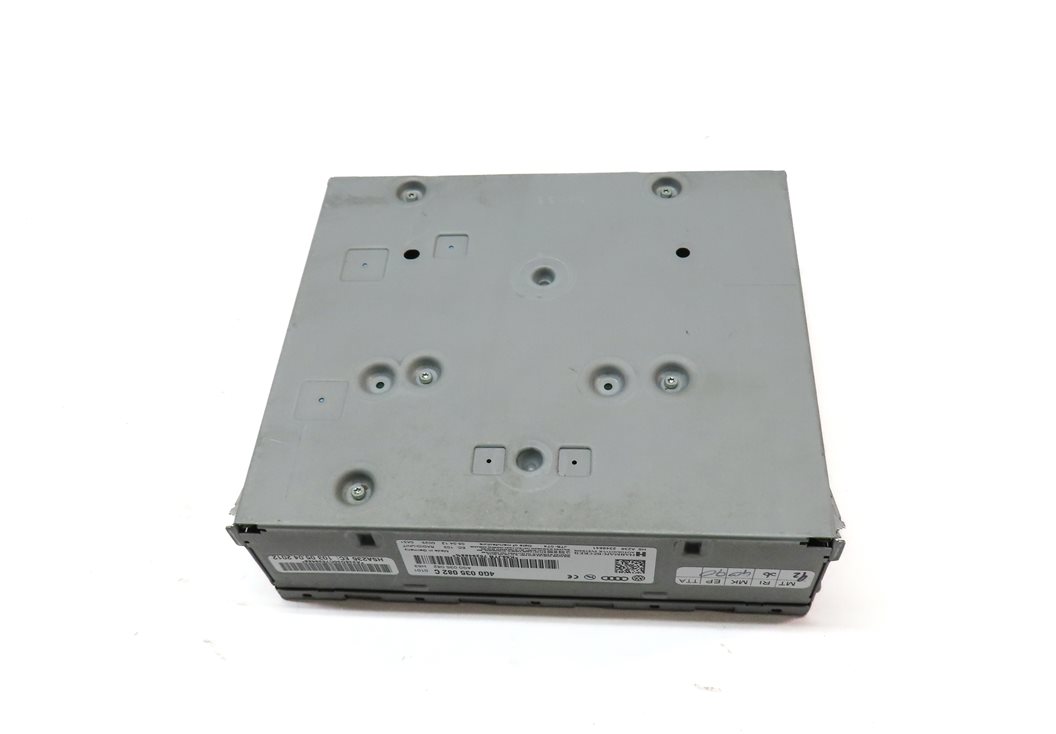 Thumbnail 4: 2012 AUDI Q7 (4L) STEREO RADIO RECEIVER CONTROL MODULE