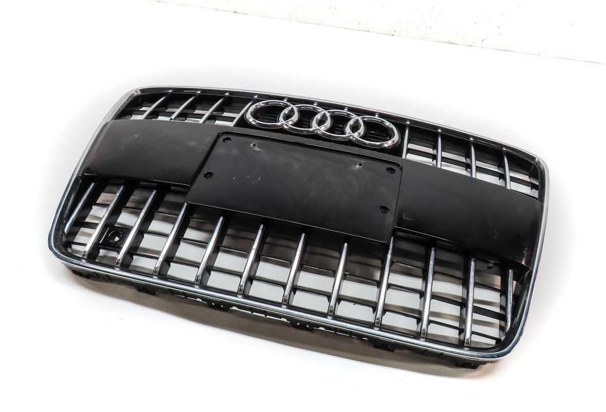 Thumbnail 1: 2010-2015 AUDI Q7 (4L) FRONT MAIN CENTER HOOD GRILLE AIR VENT TRIM (BLACK)