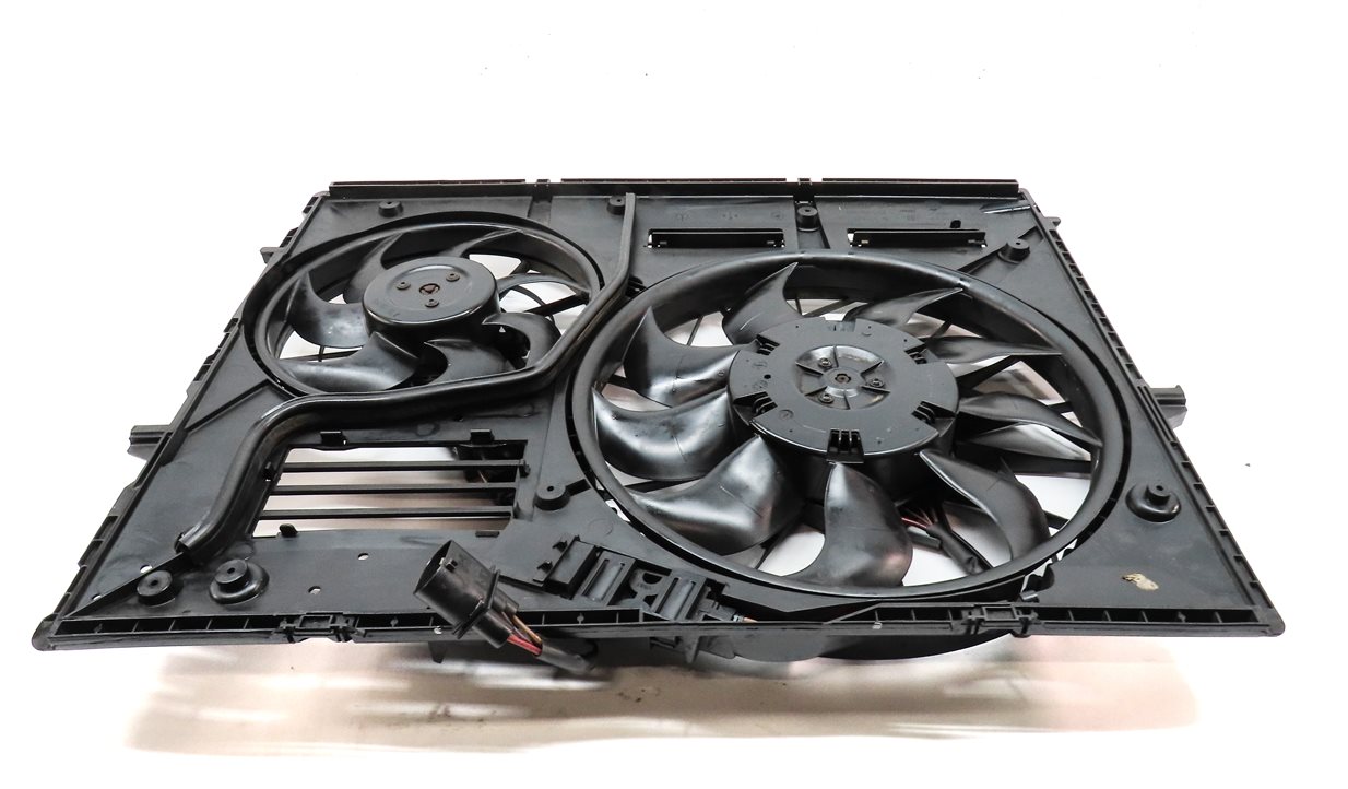 Thumbnail 4: 11-15 AUDI Q7 (4L) 3.0L ENGINE RADIATOR COOLING FAN (FOR MODELS w/ HITCH OPTION)