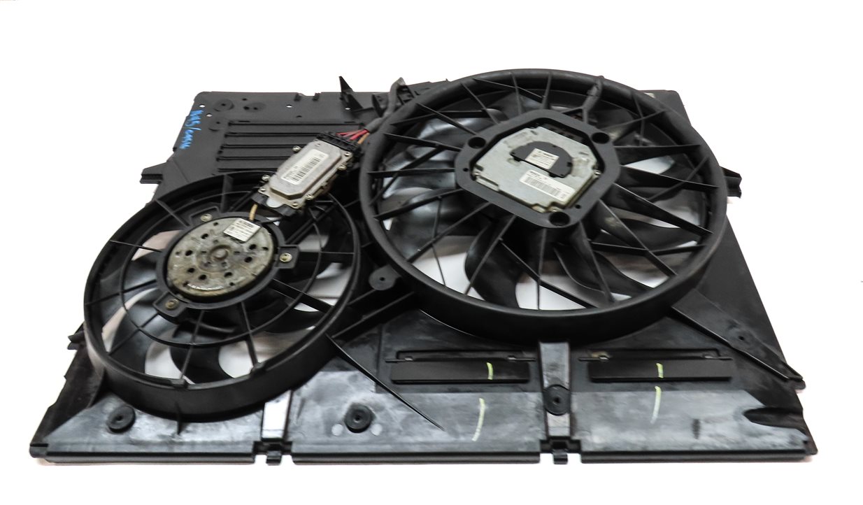 Thumbnail 5: 11-15 AUDI Q7 (4L) 3.0L ENGINE RADIATOR COOLING FAN (FOR MODELS w/ HITCH OPTION)
