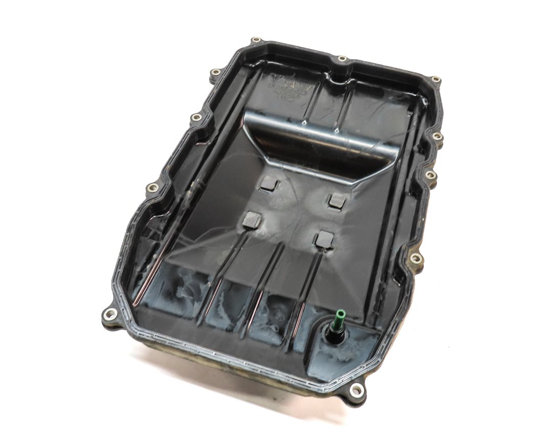 Thumbnail 1: 2011-2017 VW TOUAREG AUDI Q7 (4L) 3.0L 3.6L ENGINE AUTO TRANSMISSION OIL PAN