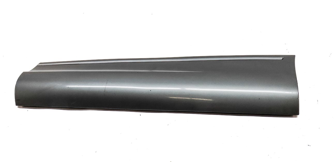 Thumbnail 4: 2010-2015 AUDI Q7 (4L) REAR LEFT LOWER DOOR MOULDING TRIM PANEL (Grey)