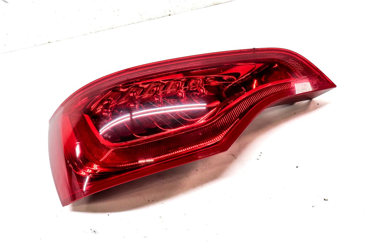 Thumbnail 4: 2010-2015 AUDI Q7 (4L) LEFT DRIVER REAR TAILLIGHT BRAKE LIGHT LAMP (LED)