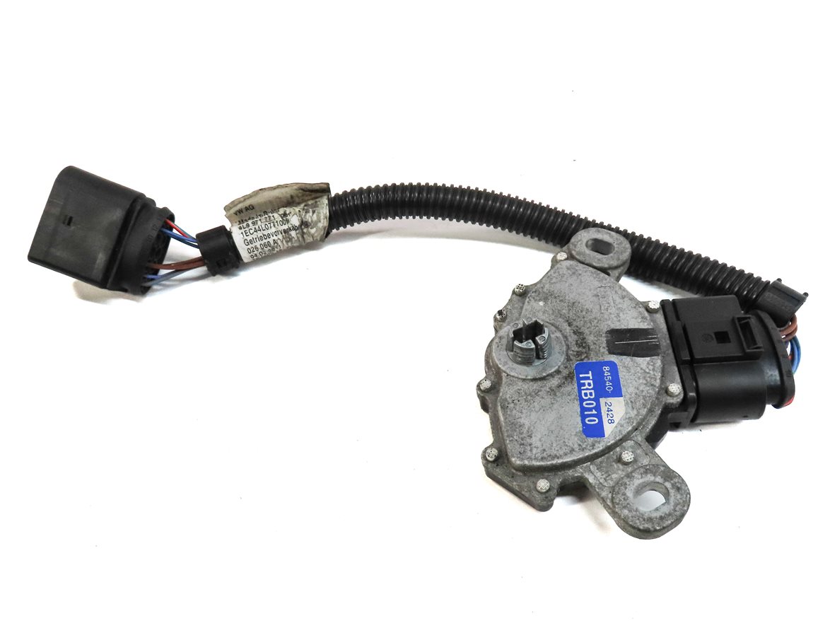 Thumbnail 2: 2015 AUDI Q7 PRESTIGE (4L) AUTOMATIC AUTO TRANSMISSION NEUTRAL SAFETY SWITCH