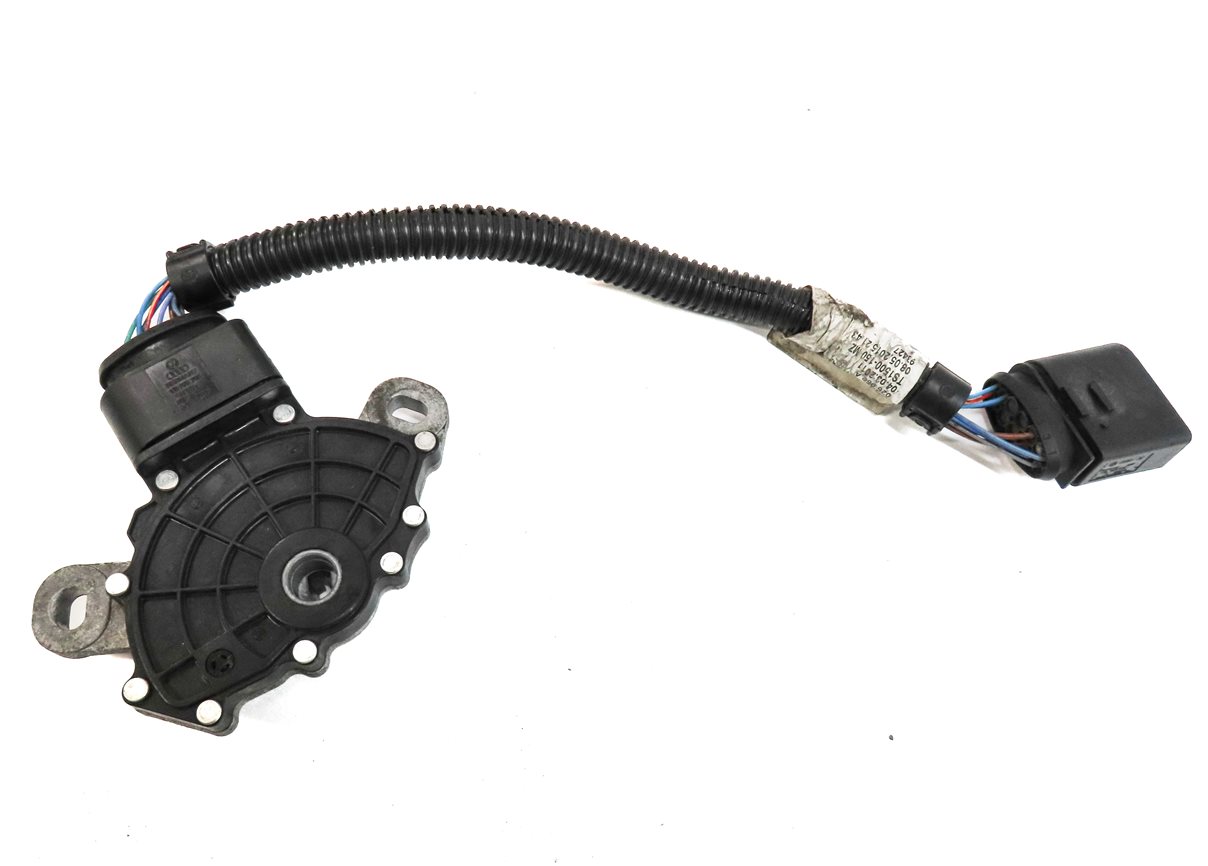 Thumbnail 3: 2015 AUDI Q7 PRESTIGE (4L) AUTOMATIC AUTO TRANSMISSION NEUTRAL SAFETY SWITCH