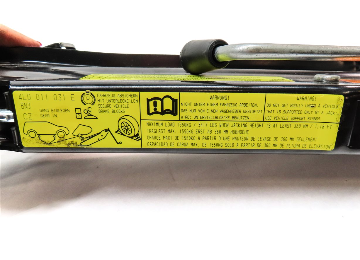 Thumbnail 10: 2013-2015 AUDI Q7 (4L) EMERGENCY SPARE TIRE CAR LIFT JACK LUG WRENCH TOOL KIT