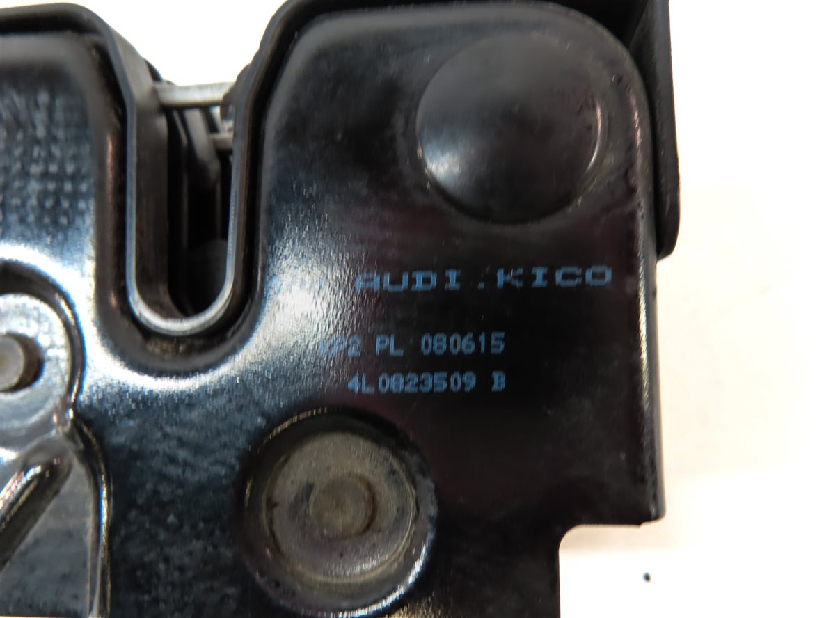 Thumbnail 7: 2015 AUDI Q7 PRESTIGE (4L) FRONT HOOD BONNET LOWER LID LOCK LATCH w/ CABLE