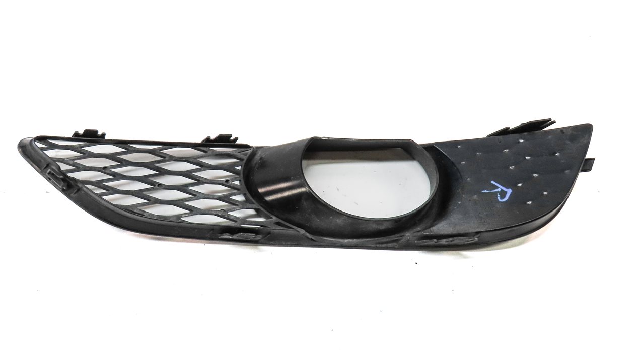 Thumbnail 5: 2015 AUDI Q7 PRESTIGE (4L) FRONT RIGHT PASSENGER LOWER FOG LIGHT TRIM (BLACK)
