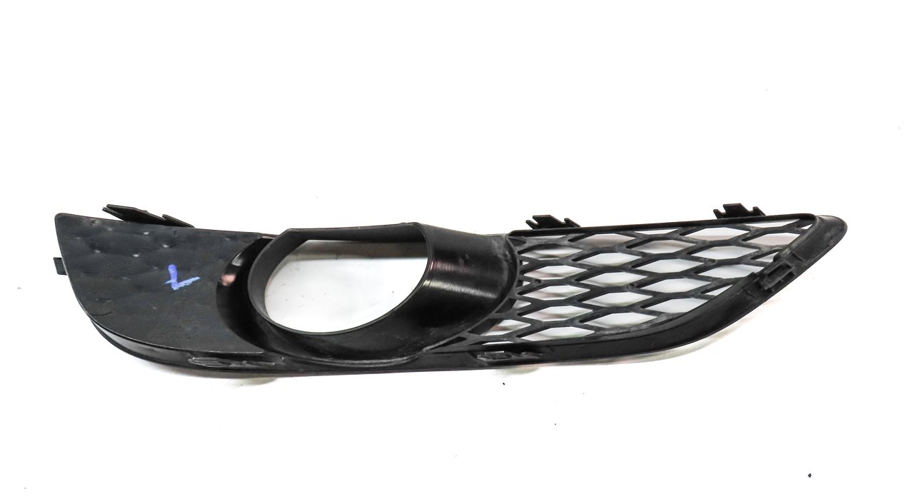 Thumbnail 5: 2015 AUDI Q7 PRESTIGE (4L) FRONT LEFT DRIVER LOWER FOG LIGHT LAMP TRIM (BLACK)