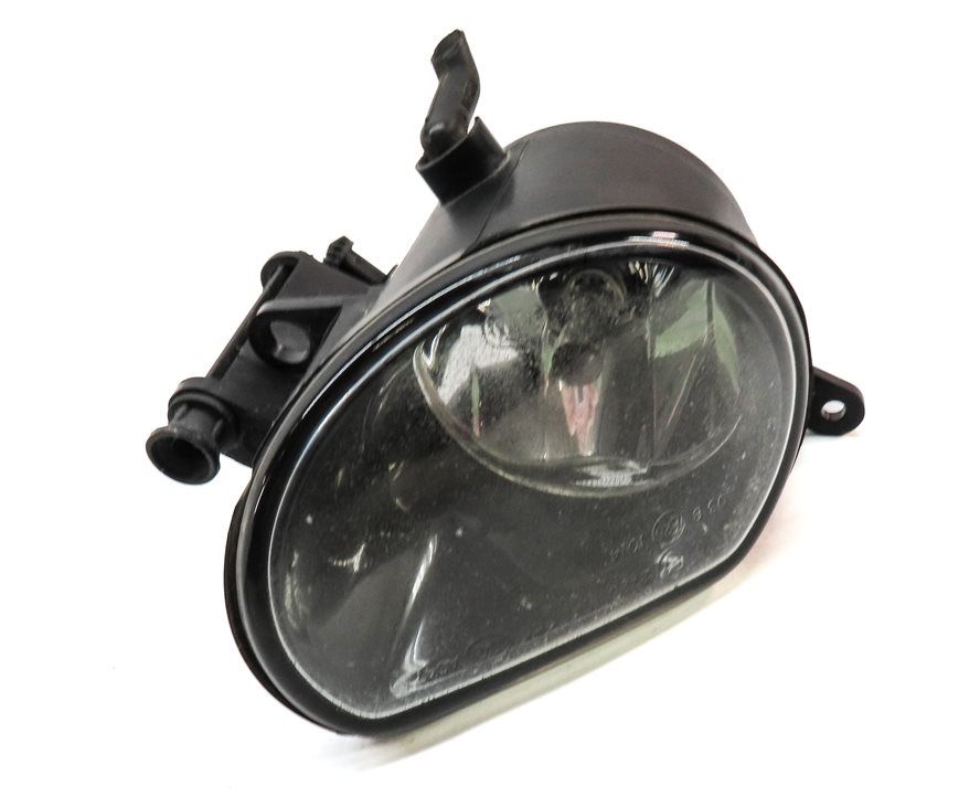 Thumbnail 1: 2010-2015 AUDI Q7 (4L) RIGHT FRONT PASSENGER FOGLIGHT FOG LIGHT LAMP