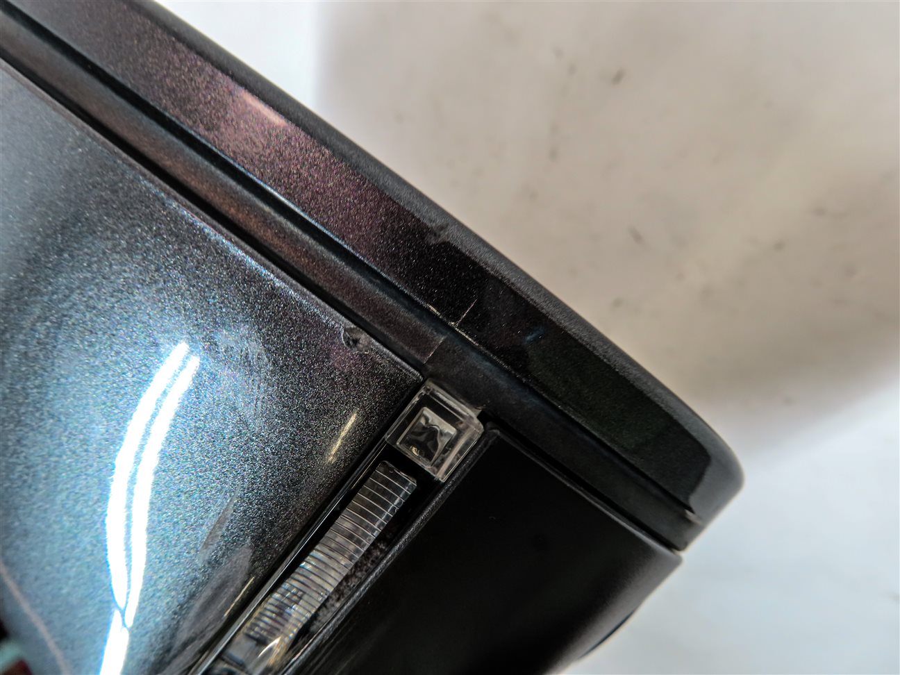 Thumbnail 10: 2013-2015 AUDI Q7 (4L) LEFT DRIVER P-FOLD BLIND SPOT DOOR MIRROR (Grey)