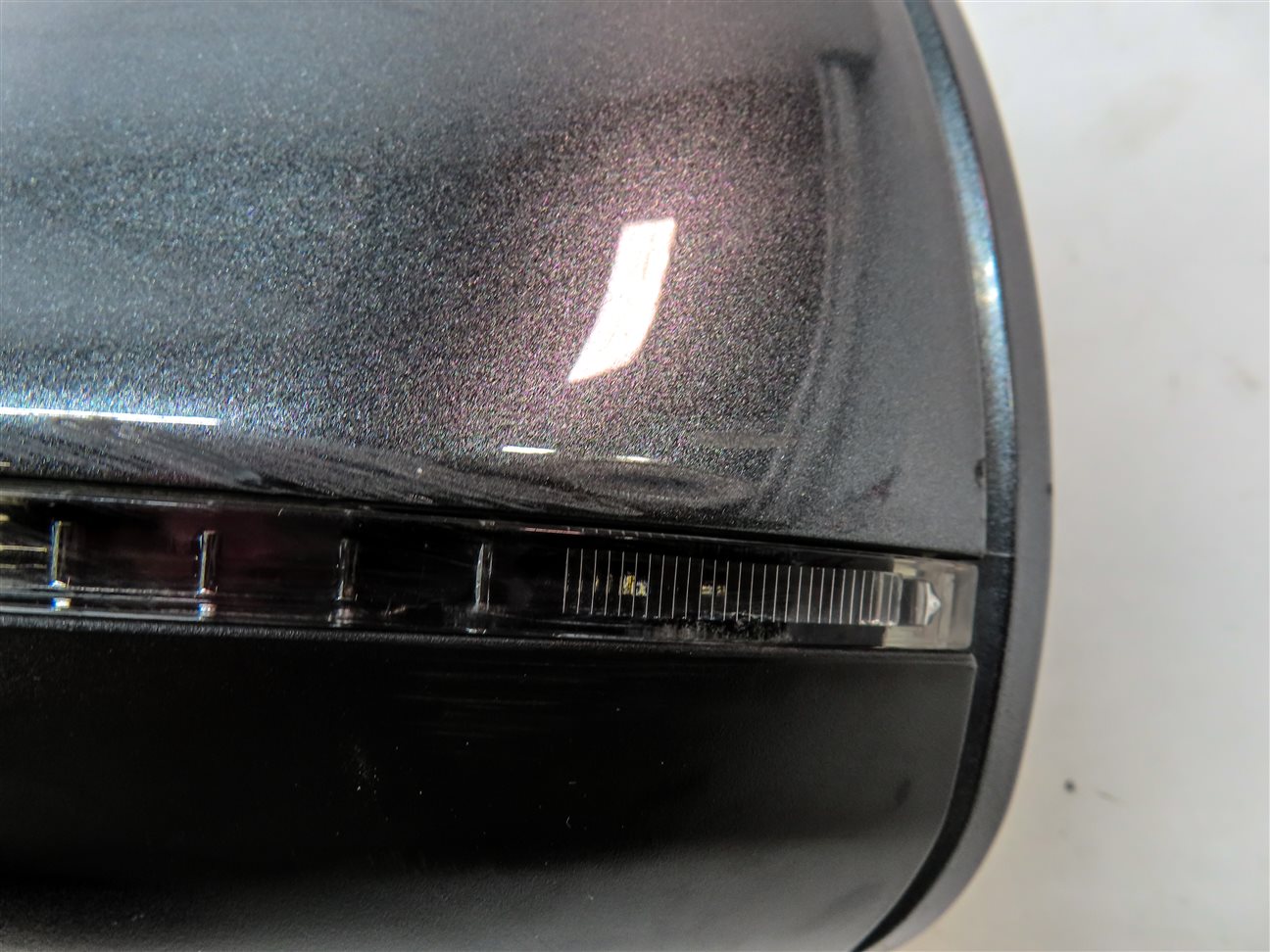 Thumbnail 9: 2013-2015 AUDI Q7 (4L) LEFT DRIVER P-FOLD BLIND SPOT DOOR MIRROR (Grey)