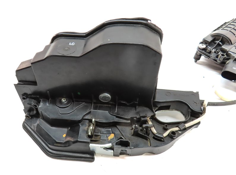 Thumbnail 8: 10-16 BMW 528i 535i 550i 750i 760i (F01 F10) FRONT RIGHT SOFT CLOSE DOOR LATCH