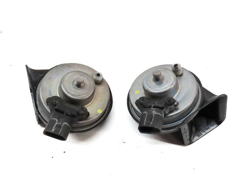 Thumbnail 4: 2011-2016 BMW 528i 535i 535iGT 550i 550iGT M5 (F10 F07) HIGH & LOW TONE HORN SET