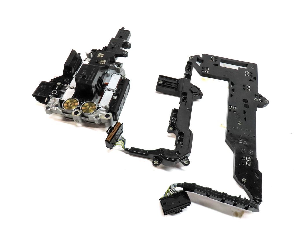 10-11 AUDI S4 A5 S5 (B8 8K 8T) AWD 7 SPEED AUTO TRANSMISSION VALVE BODY