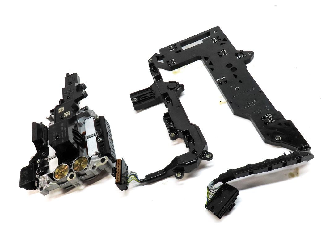 Thumbnail 3: 10-11 AUDI S4 A5 S5 (B8 8K 8T) AWD 7 SPEED AUTO TRANSMISSION VALVE BODY