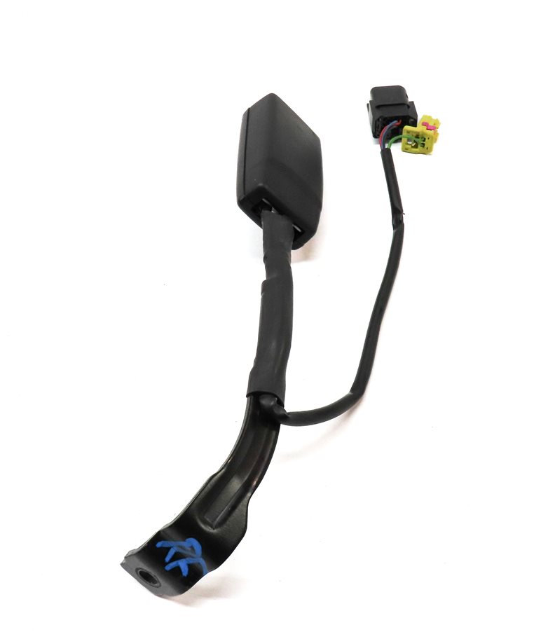 Thumbnail 4: 2009-2013 AUDI A3 (8P) FRONT RIGHT PASSENGER SEATBELT BUCKLE RECEIVER