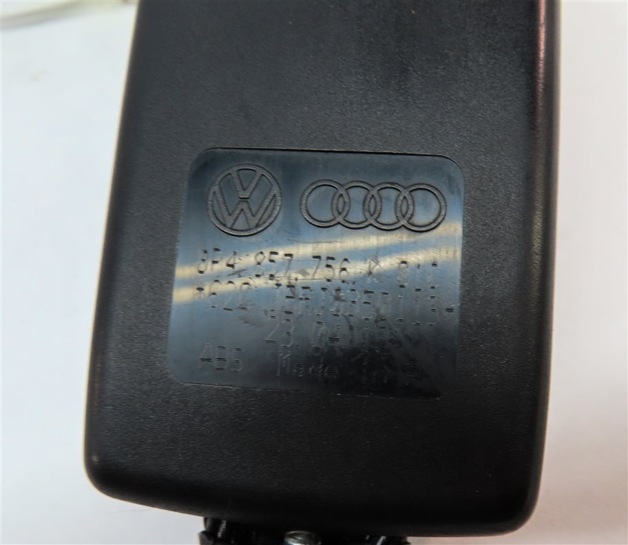 Thumbnail 6: 2009-2013 AUDI A3 (8P) FRONT RIGHT PASSENGER SEATBELT BUCKLE RECEIVER