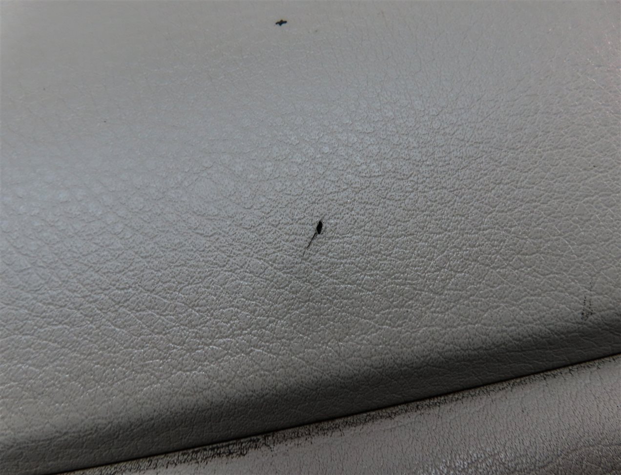 Thumbnail 7: 2012 AUDI A3 (8P) FRONT RIGHT PASSENGER UPPER TOP HEATED SEAT CUSHION (Grey)
