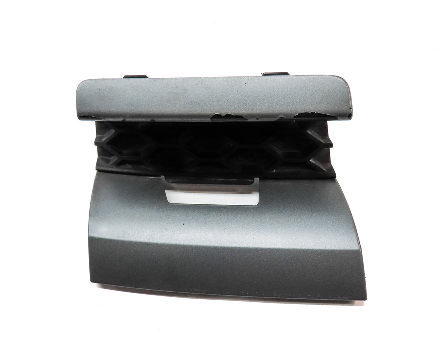 Thumbnail 2: 2012 AUDI A3 HATCHBACK (8P) REAR TOWING EYE TOW HOOK COVER TRIM (Blue)