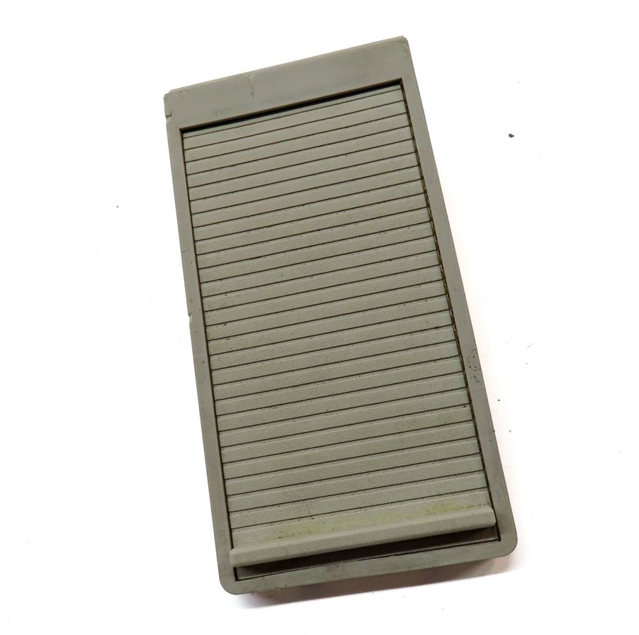 Thumbnail 3: 2012 AUDI A3 HATCHBACK (8P) FRONT CENTER CONSOLE DRINK CUP HOLDER (BEIGE)