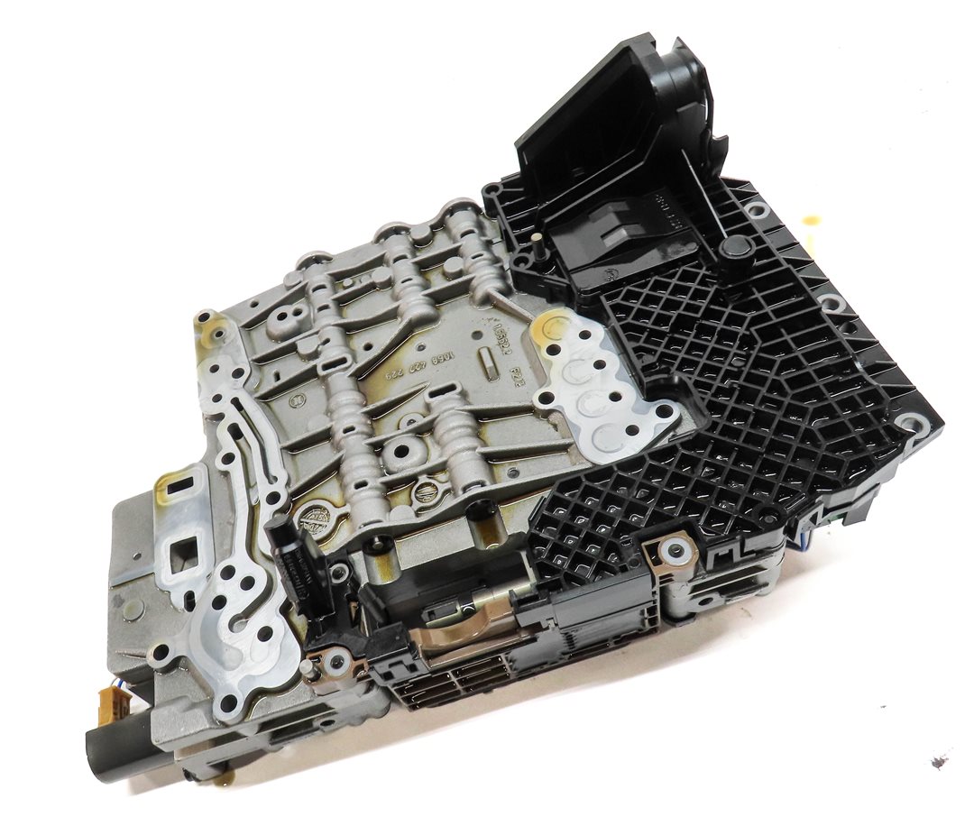 Thumbnail 3: 2008-2010 BMW 535Xi (E60) Xi AWD 6HP-19 AUTOMATIC TRANSMISSION VALVE BODY