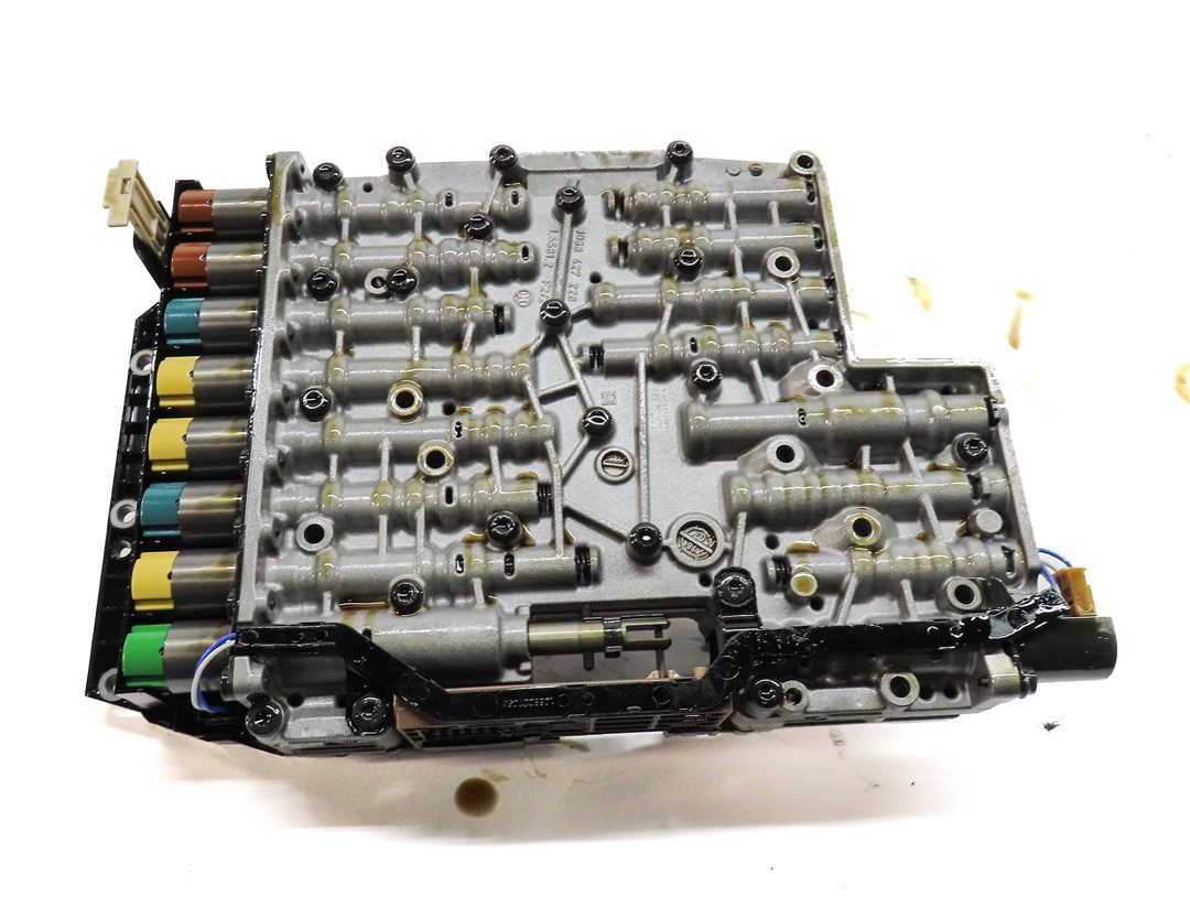Thumbnail 5: 2008-2010 BMW 535Xi (E60) Xi AWD 6HP-19 AUTOMATIC TRANSMISSION VALVE BODY