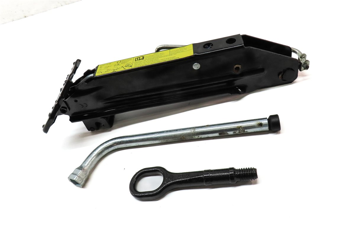 Thumbnail 3: 09-17 AUDI Q5 SQ5 Q7 (8R B8 4L) EMERGENCY ROADSIDE SPARE TIRE CAR LIFT JACK
