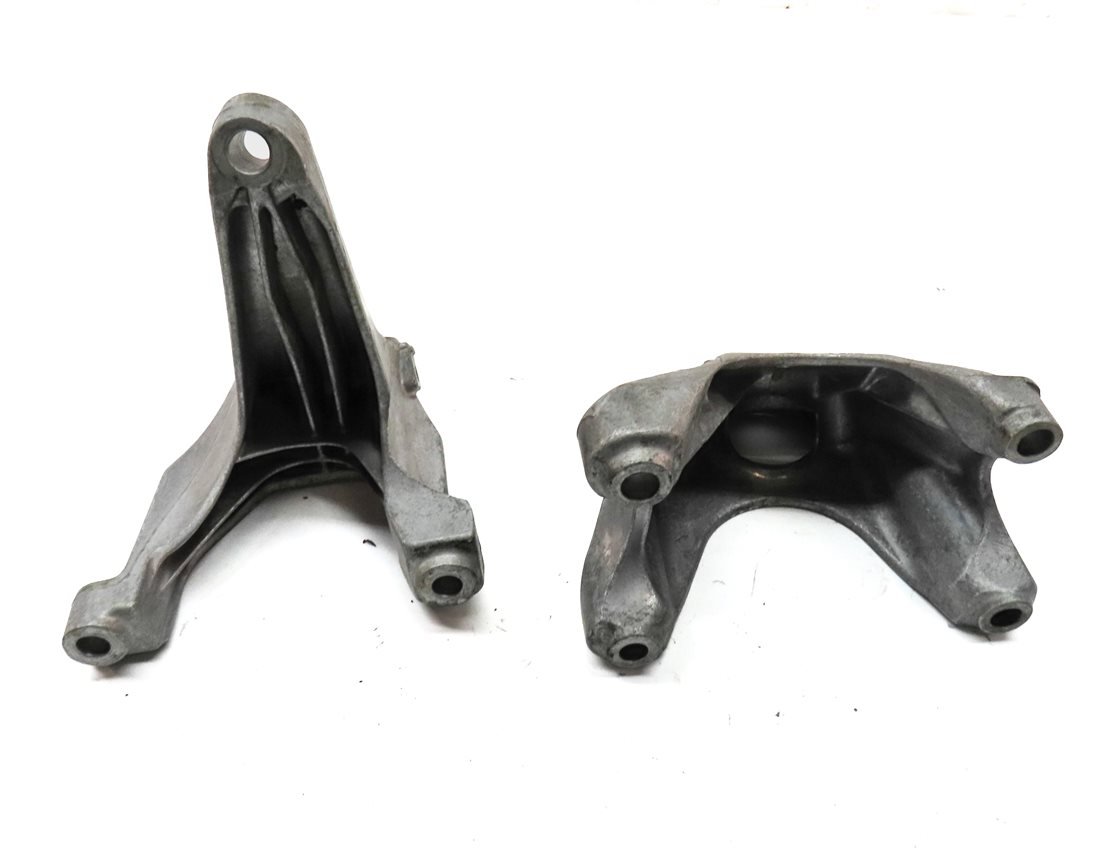 Thumbnail 4: 2011 AUDI Q7 (4L) 3.0L SUPER (CJWC) ENGINE LEFT & RIGHT MOTOR MOUNT BRACKET SET2