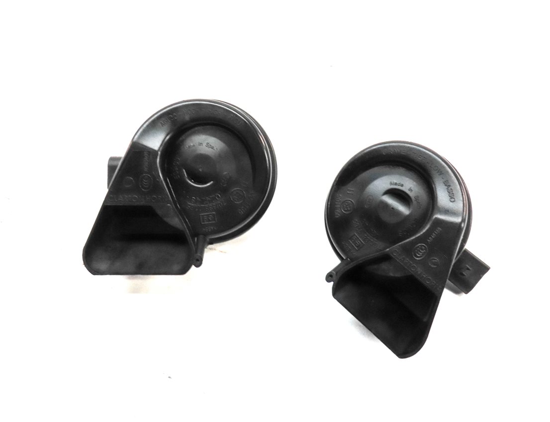 Thumbnail 1: 2007-2015 AUDI Q7 R8 (4L 4S) HIGH & LOW TONE NOTE SIGNAL SAFETY HORN SET-2