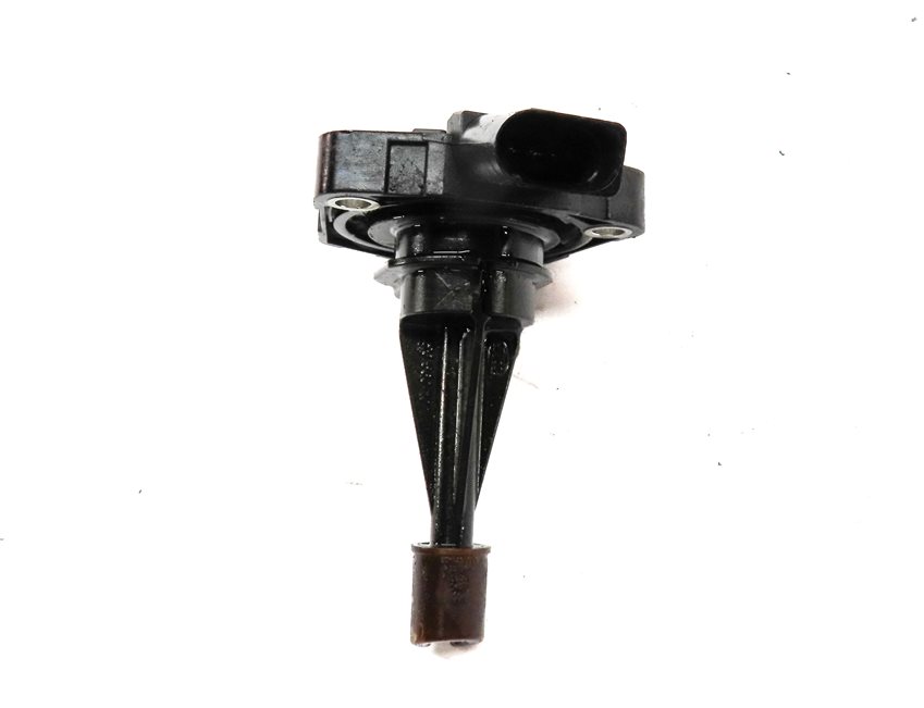 Thumbnail 4: 2011 AUDI Q7 (4L) 3.0L SUPER (CJWC) ENGINE OIL LEVEL SENSOR